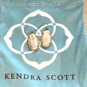 SOLD Authentic Kendra Scott Rose Gold MOP Pearl white oval drop earring